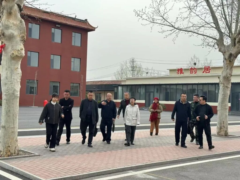 聚焦教育创新：滨城区政法委调研淄博德志学校教育成果